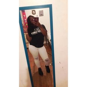 Meet your Posher, Danielle